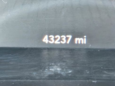 Used 2022 Dodge Challenger GT image 19