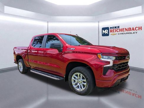 Used 2023 Chevrolet Silverado 1500 RST AWD/4WD image 2