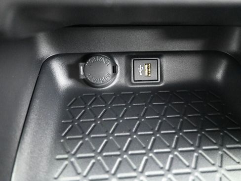 New 2025 Toyota RAV4 LE image 32