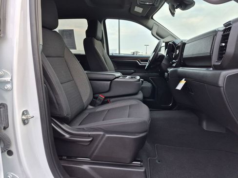 Used 2024 Chevrolet Silverado 1500 LT AWD/4WD image 21