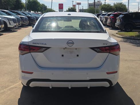 Certified 2024 Nissan Sentra SV w/ All-Weather Package FWD image 4