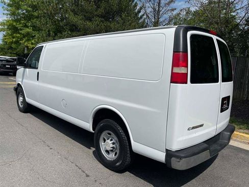 Used 2007 Chevrolet Express 3500 Extended RWD image 26