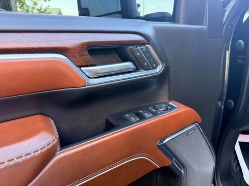 Used 2024 GMC Sierra 2500 Denali Ultimate w/ Snow Plow Prep/Camper Package AWD/4WD image 22