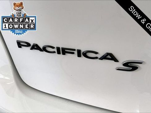 Used 2026 Chrysler Pacifica Limited w/ S Appearance Package FWD image 31