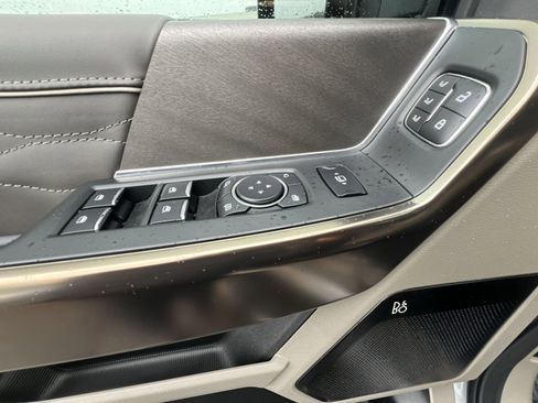 Certified 2026 Ford F450 Platinum w/ Platinum Plus Package image 15