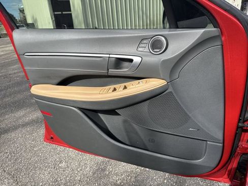 Used 2020 Hyundai Sonata Limited image 25