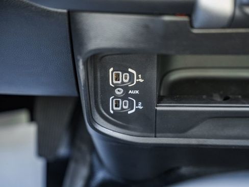 New 2026 RAM 2500 Tradesman w/ Chrome Appearance Group image 24