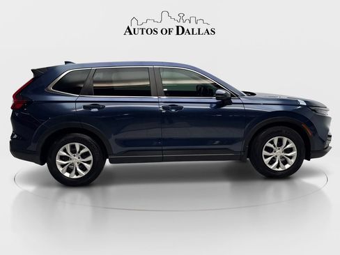 Used 2025 Honda CR-V LX image 10