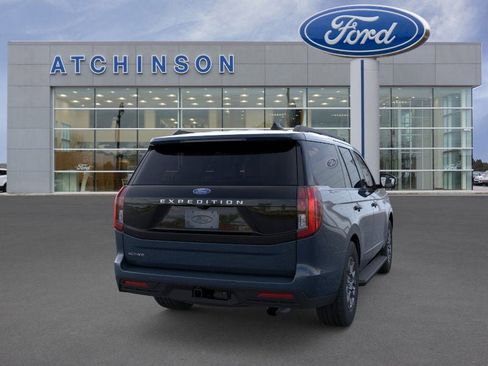 New 2026 Ford Expedition Active image 8