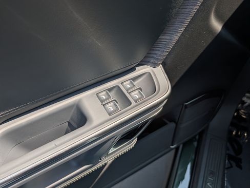 Used 2024 Rivian R1S Adventure AWD/4WD image 19