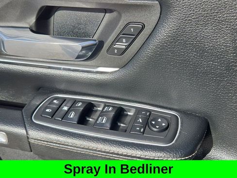 Used 2019 RAM 1500 Laramie image 13