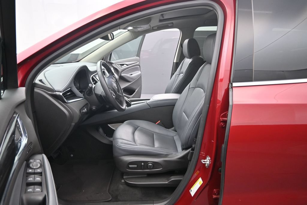 Used 2018 Buick Enclave Premium w/ LPO, Hit The Road Package FWD image 5