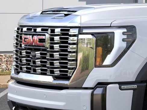 New 2026 GMC Sierra 2500 Denali AWD/4WD image 37