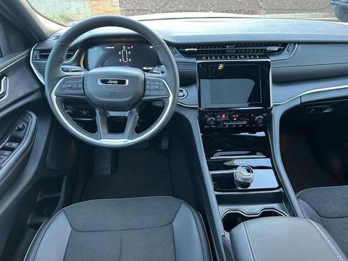 New 2025 Jeep Grand Cherokee L Altitude image 20