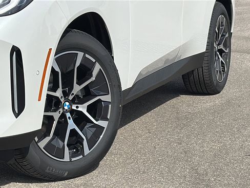 New 2026 BMW X3 xDrive30 w/ Premium Package image 3