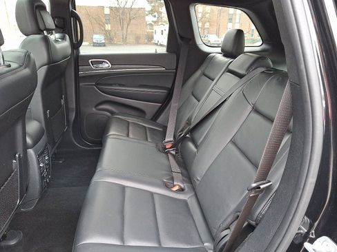 Used 2020 Jeep Grand Cherokee Limited image 9