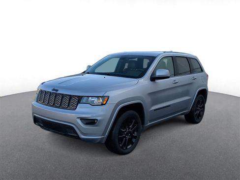Certified 2020 Jeep Grand Cherokee Altitude image 4