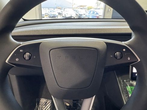 Used 2026 Tesla Model Y Long Range image 20