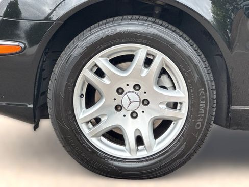 Used 2005 Mercedes-Benz E 320 Sedan image 12