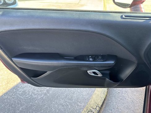 Certified 2022 Dodge Challenger SXT w/ Blacktop Package image 18