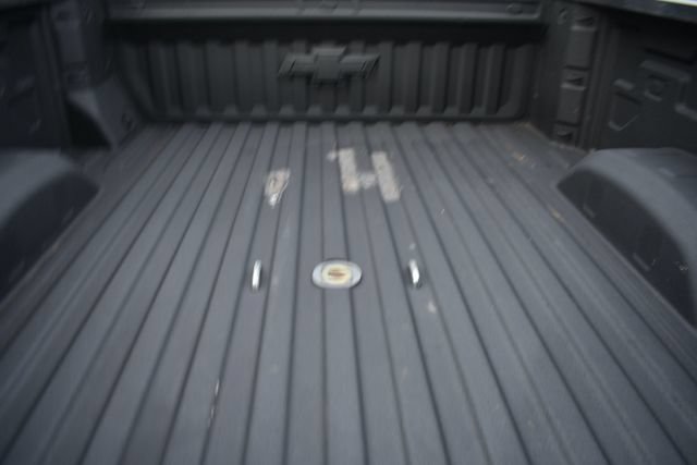 Used 2020 Chevrolet Silverado 2500 LTZ AWD/4WD image 9