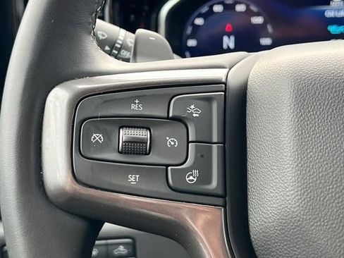 Used 2023 Chevrolet Silverado 1500 ZR2 w/ Technology Package AWD/4WD image 32