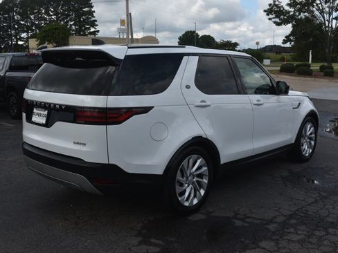 Used 2024 Land Rover Discovery S AWD/4WD image 5
