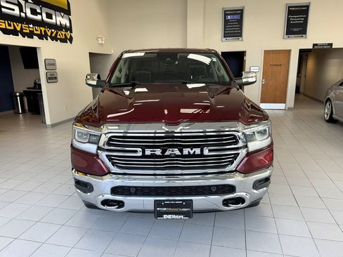 Used 2019 RAM 1500 Laramie AWD/4WD image 3