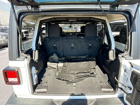 Used 2021 Jeep Wrangler Unlimited Sport image 30