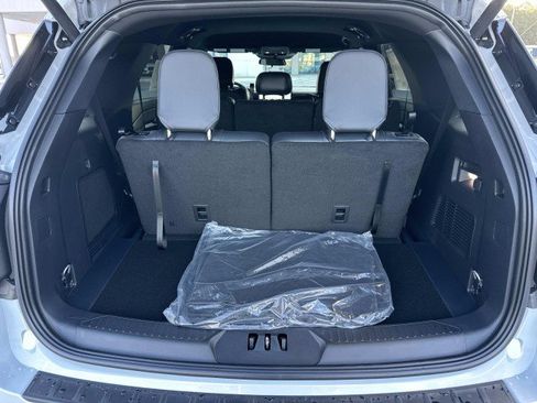 New 2026 Ford Explorer ST-Line image 18