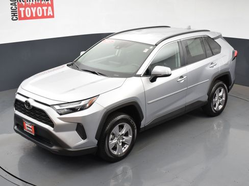 Used 2025 Toyota RAV4 XLE image 23