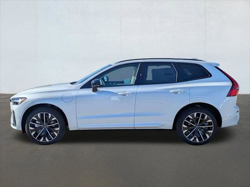 New 2026 Volvo XC60 T8 Ultra w/ Protection Package Premier image 3