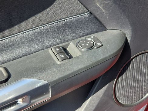 Used 2018 Ford Mustang GT RWD image 11