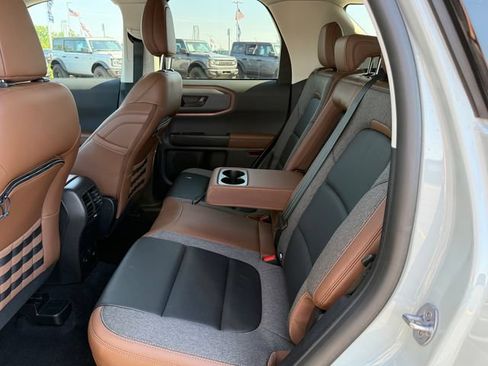 Certified 2023 Ford Bronco Sport Outer Banks AWD/4WD image 9