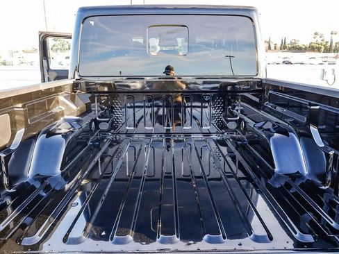 New 2026 Jeep Gladiator Rubicon AWD/4WD image 31