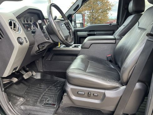 Used 2012 Ford F350 Lariat w/ Chrome Pkg image 3