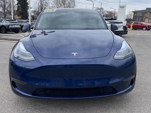 Used 2024 Tesla Model Y Performance image 14