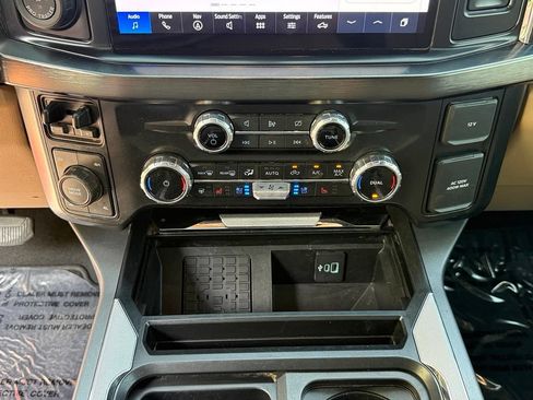 Used 2024 Ford F350 Lariat w/ Lariat Ultimate Package AWD/4WD image 21