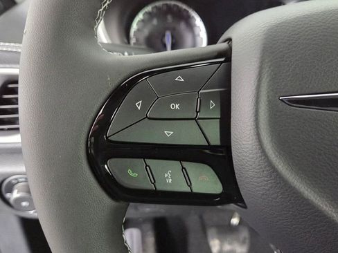 New 2026 Chrysler Pacifica Select w/ S Appearance Package image 18