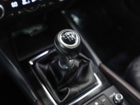 Used 2018 MAZDA MAZDA3 Grand Touring w/ Premium Equipment Package FWD image 19