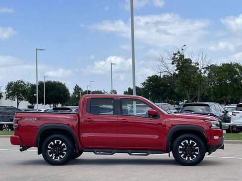 Used 2022 Nissan Frontier Pro-X RWD image 3