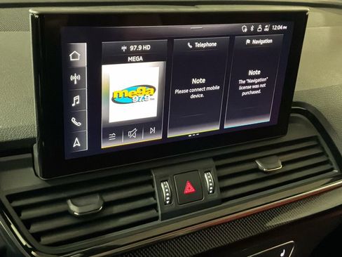 Used 2023 Audi SQ5 Premium Plus w/ Premium Plus Package image 2