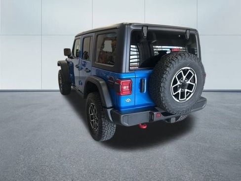 Used 2024 Jeep Wrangler Unlimited Rubicon image 3