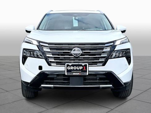 New 2026 Nissan Rogue Platinum image 3