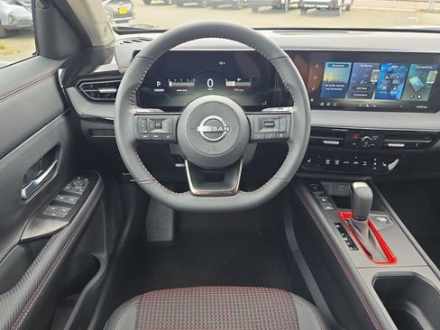 New 2026 Nissan Kicks SR w/ Cold Weather Package AWD/4WD image 17