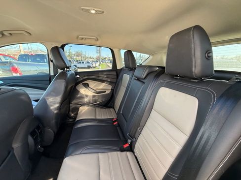 Used 2019 Ford Escape SEL image 25
