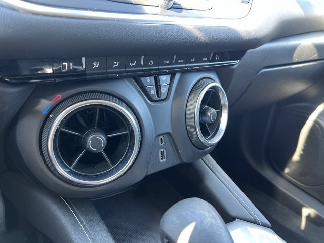 Used 2023 Chevrolet Blazer LT FWD image 11