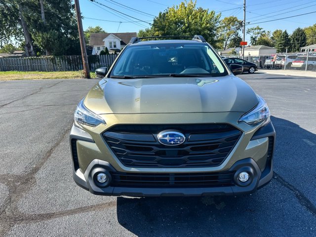 Used 2023 Subaru Outback Onyx Edition AWD/4WD image 2