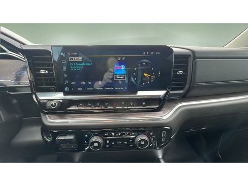 Certified 2024 Chevrolet Silverado 1500 LTZ AWD/4WD image 17