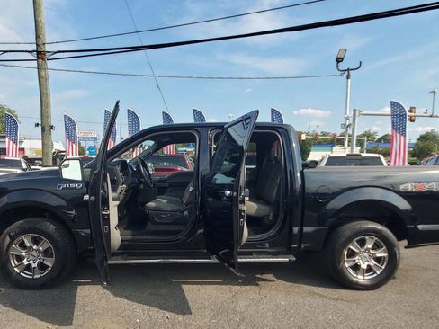 Used 2017 Ford F150 XLT w/ Equipment Group 301A Mid image 8